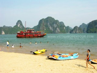 Croisière en barque à rames dans la baie d'Halong